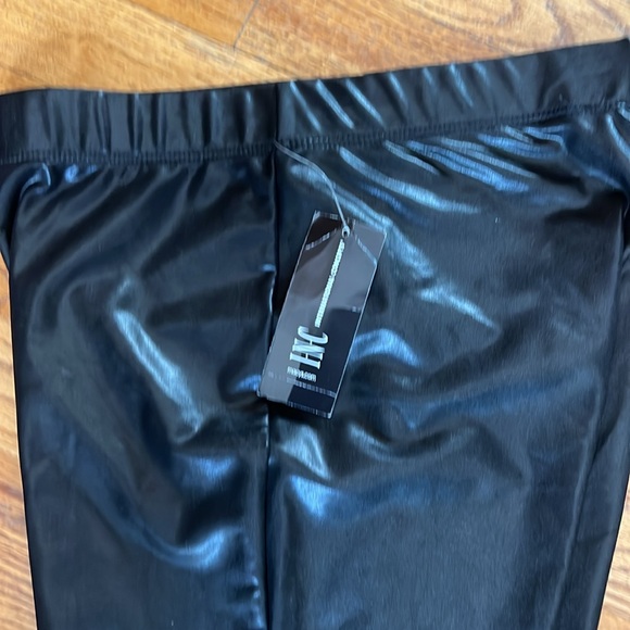 NWTFauxleather INCInternationalConcepts black leggingsS:M.Ruched at ankles.Soft - Picture 2 of 4